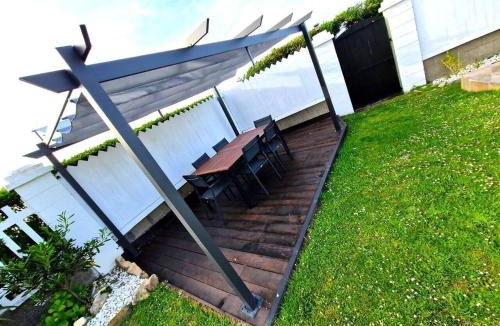 San Pedro de Benquerencia House | Playa Catedrales Village