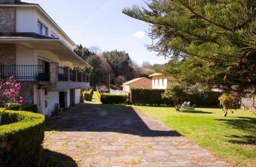 Mino Villa | Playa Miño Sombreu