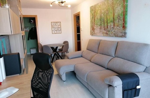 Calella Apartment | Playa, terraza, aire acondicionado, parking