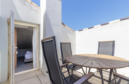 Malaga Historic Centre Apartment | Plaza del Siglo - Suite 3A