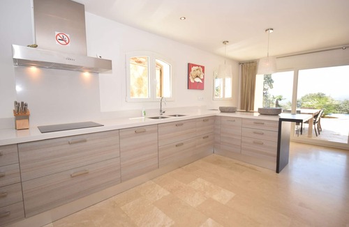 Santa Cristina de Aro Villa | Poolside Villa near the Coast