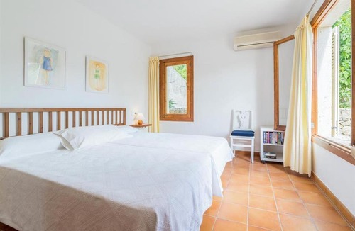 El Vila Villa | Port de Pollenca Villa Sleeps 6 Pool WiFi