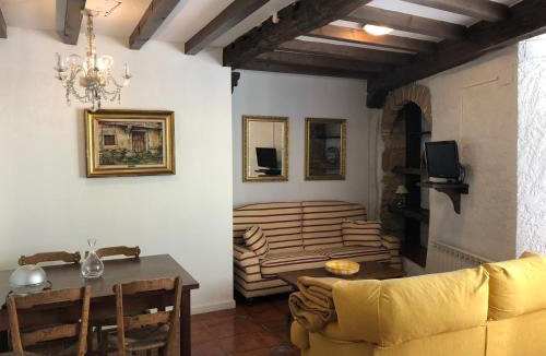 Barrio de Arriba Hotel | Posada La Casona De Ucieda