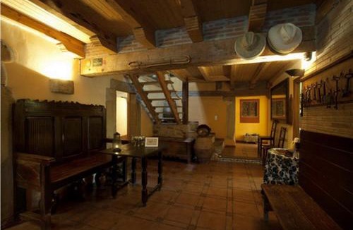 Herreros Hotel | Posada Real La Vieja Chimenea-Spa