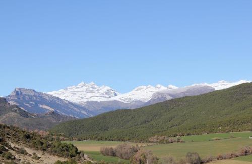 El Pueyo de Araguas Apartment | Preciosas Vistas a La Montaña, Luminoso y Acogedor