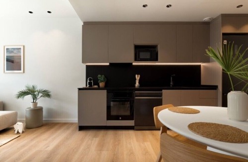 Vallpineda Apartment | Premium Apartment with Terrace, King + Queen