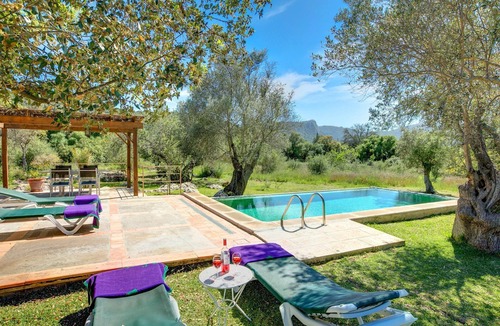 Pollensa Villa | Pretty 2-Bedroom Cottage, A/C, Private Pool, Idyllic Countryside Location just 5 mins from Pollenca