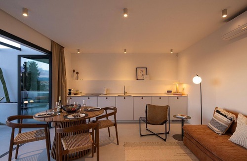 Genil Apartment | Private Pool - Terrace with Views - Great Location