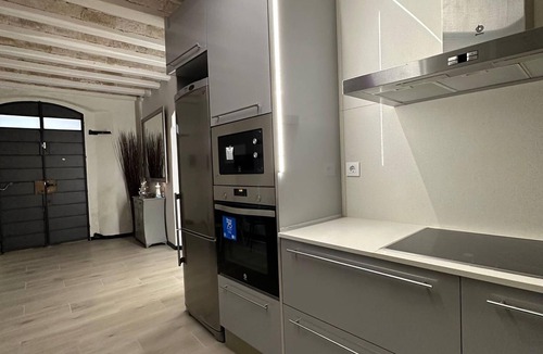Vilanova I la Geltru Apartment | Private room near bus station and shops