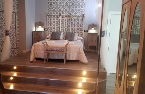 Alcaraz House | Puerta de Alcaraz