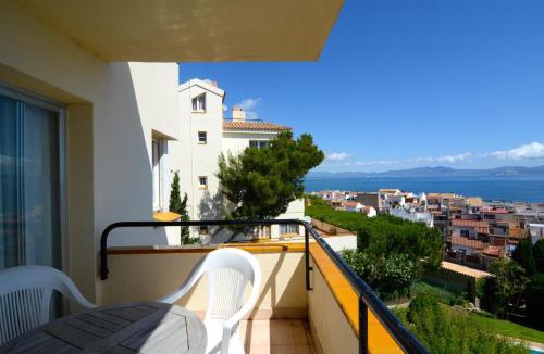 L'Escala Apartment | Puig Padro 6 1-4