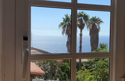 Candelaria House | Pura Vida, Casa con Preciosas Vistas una Piscina Maravillosa Ubicación Perfecta