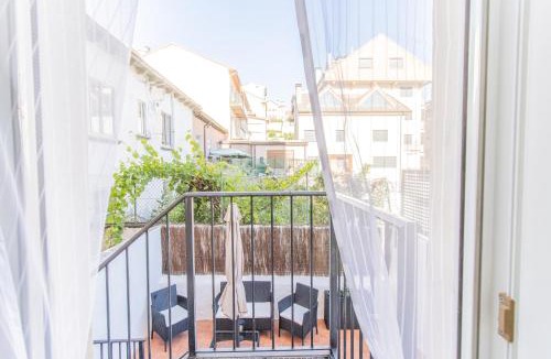 Abena Apartment | Pyrenees Escape with Terrace and BBQ