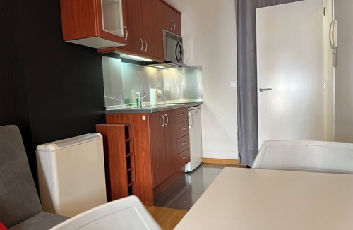 Leon Apartment | Quarterly stays from 850 euros/month/1 person. All inclusive. See conditions