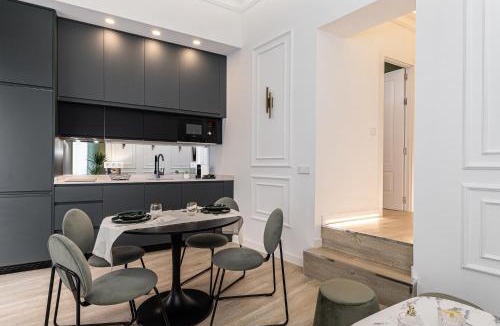 Chamberi Apartment | Queen's Chamberí Boutique II - Alojamiento Corta Estancia