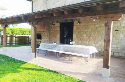 Quintanar de la Sierra Cottage | Quiet house on the outskirts of the city surrounded by pine forests and hills.