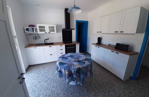 Labenne House | Quiet house in large enclosed garden with trees