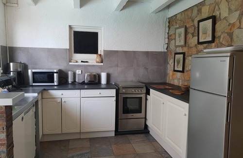 El Mas Isaac Villa | Quiet villa with pool, sea view, petanque, garden, wifi, parking