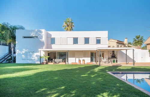 Comarruga Villa | R6 Modern Villa 300m from the Comaruga beach
