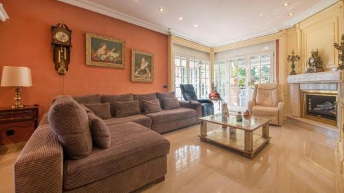 El Vendrell Villa | R60 Casa Sendo