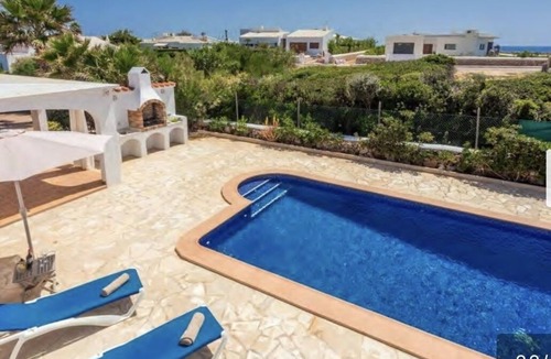 Cap d'en Font Ski Chalet | RACÓ BLAU, individual villa with pool, 3 minutes walk to various coves