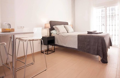 Lagunillas Hostel | Rayito 2A FreshApartment by Bossh! Apartments