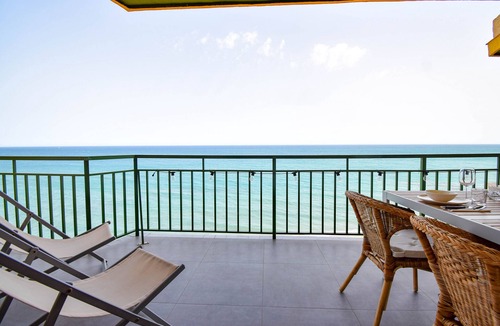 Torreblanca Apartment | Ref: 204 Beachfront 2 bedroom apartment in Torreblanca with spectacular sea views