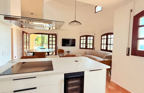 El Mas Fumats Villa | Ref. Hue19 -