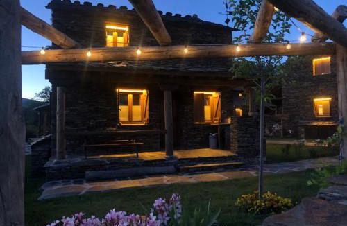 Campillo de Ranas Apartment | Refugios Del Valle Negro