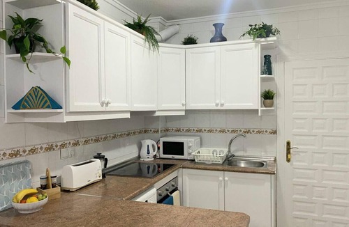 Orihuela Costa Ski Chalet | Refurbished 2-Bed La Florida Apt · Emerald Isle Pool & Beach Nearby