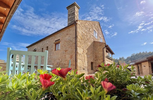 Catoira Cottage | REFURBISHED RURAL HOUSE WITH BEAUTIFUL ROOMS