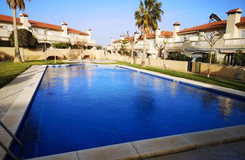 Miami Platja House | Relajante casa Climatizada Parking privado y Cerca del Mar
