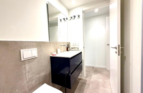 Benicalap Apartment | Relaxing Valencia 1BR Near Nou Mestalla & Metro