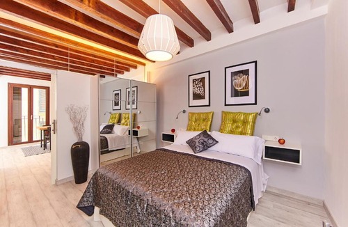 La Llotja-Born Apartment | Remolars3 Townhouse - TI 127