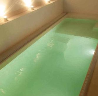 Guillena House | Renovación total post-covid Netflix, Piscina