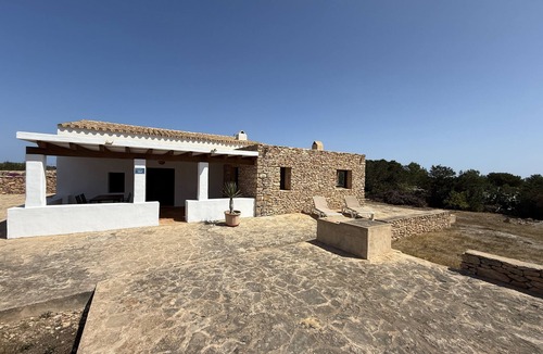Pilar de la Mola Cottage | Renovated farmhouse