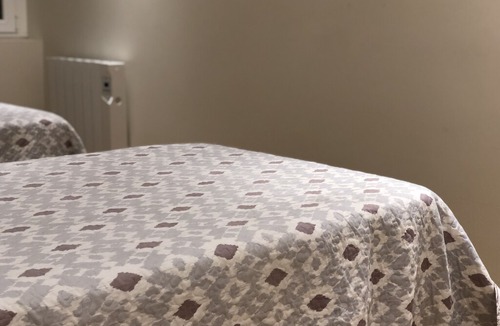 Sarria Apartment | RENTXACOBEO 2 APARTMENT BY OKTHEWAY
