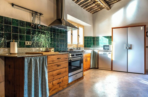 Oden House | Restored 12th-century farmhouse in Pre-Pyrenees