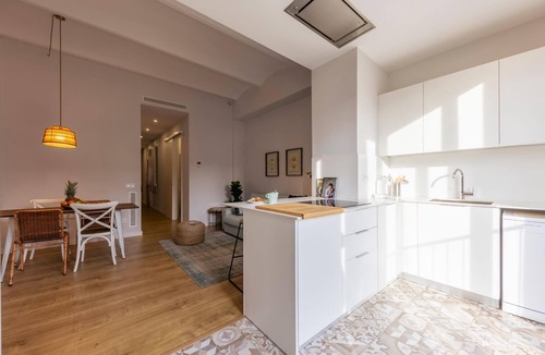 Eixample Apartment | Riu Onyar - Holiday Apartment Rental in Girona | Bravissimo