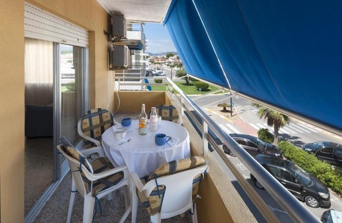 Daimuz Apartment | River