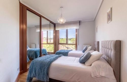 Barakaldo Apartment | Riverside Comfort Barakaldo