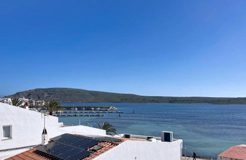 Fornells Apartment | Roca Fornells, Vistas al mar en Fornells F76