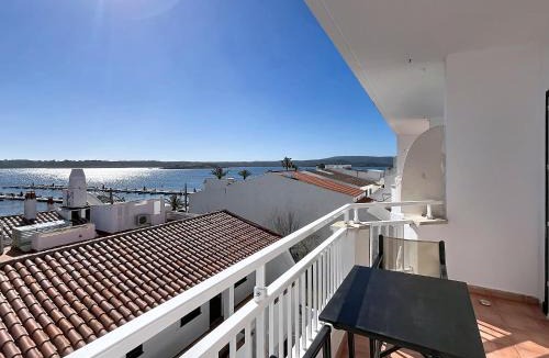 Fornells Apartment | Roca Fornells, Vistas al mar en Fornells F76