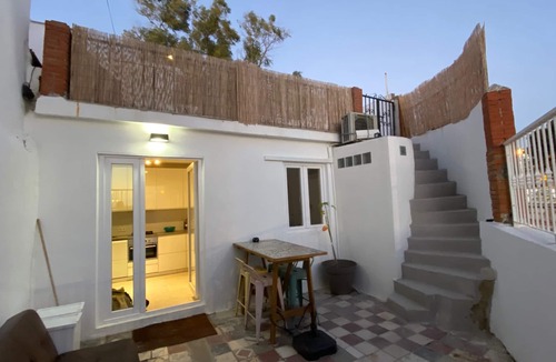 Malaga-Este House | Ronnies Beach House, nice 2 bedroom house with a big rooftop with great seaview