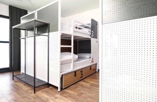 Palacio House | Rooftop terrace, City Center Madrid, perfect for big groups!
