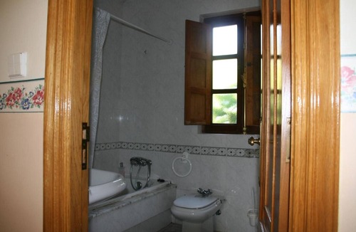 Callobre House | Room 'Adega' with Mountain View, Shared Terrace and Wi-Fi