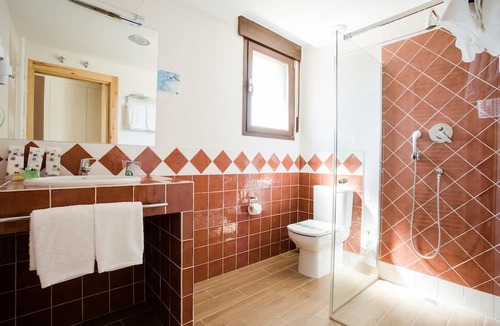 Santervas de la Sierra House | Room 'Habitación Doble Superior' with Mountain View, Private Garden and Wi-Fi