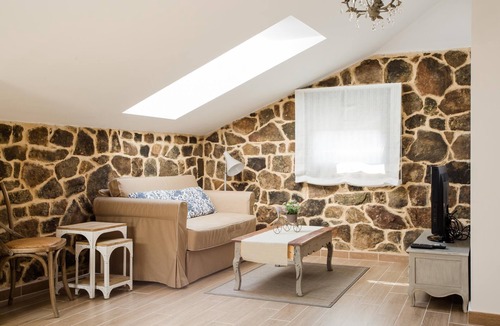 Santervas de la Sierra House | Room 'Habitación Doble' with Mountain View, Private Garden and Wi-Fi