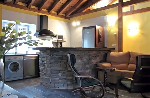 Almajano Apartment | Room 'Habitación Doble' with Mountain View, Shared Terrace and Wi-Fi