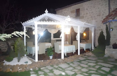 Ocenilla Apartment | Room 'Suite 2' with Mountain View, Shared Terrace and Wi-Fi